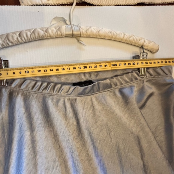 Silver Satin Midi  Skirt Nordstrom’s Elastic Waist SZ L Minimalist Feminine Y2K - Picture 6 of 8